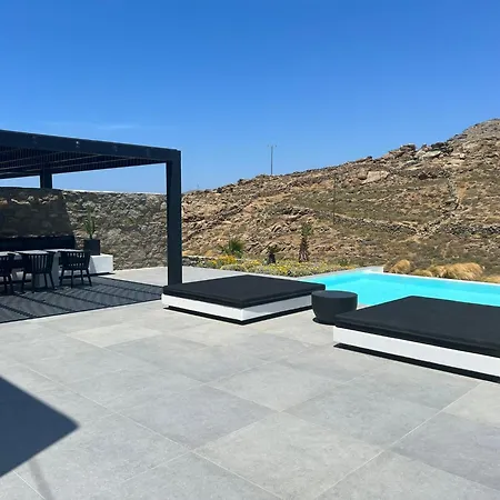 Black And White - Mykonos Villa *