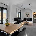 Black And White - Mykonos Βίλα *