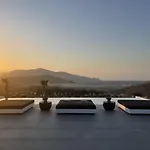 Black And White - Mykonos * Φτελιά