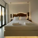 Black And White - Mykonos Villa
