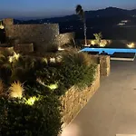 Black And White - Mykonos Villa *