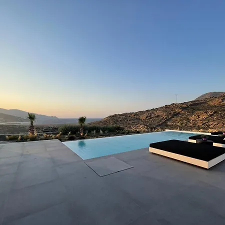 Villa Black And White Ftelia - Mykonos *