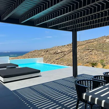 Black And White - Mykonos Villa